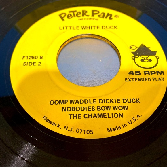 PETER PAN RECORD VINTAGE THE LITTLE WHITE DUCK VINYL 7” RECORD 4 FAVORITE SONGS - Picture 9 of 14
